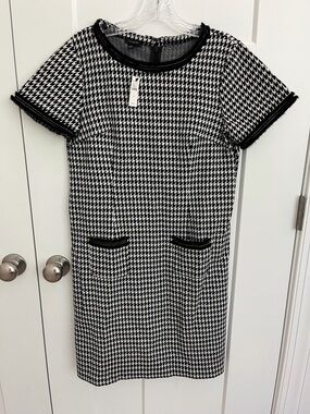 NWT Talbots Houndstooth Knit Dress Womens 4 Black White Quiet Luxury Career